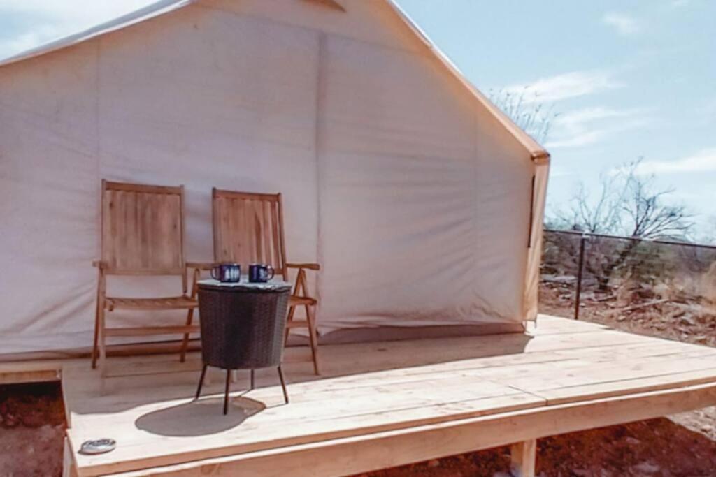 Luxuszelt Silver Spur Homestead Luxury Glamping - The Cowboy Tombstone